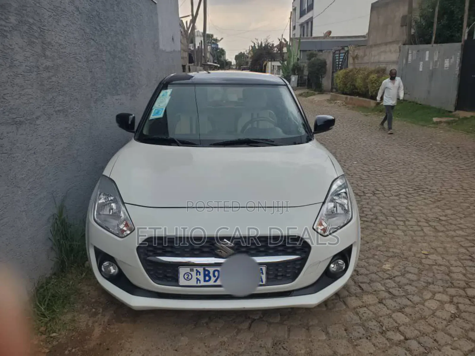 Suzuki Swift 2022 White