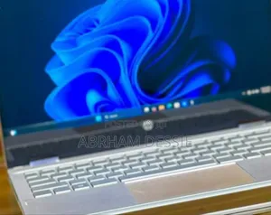 New Laptop HP Pavilion X360 8GB Intel Core I5 SSD 512GB