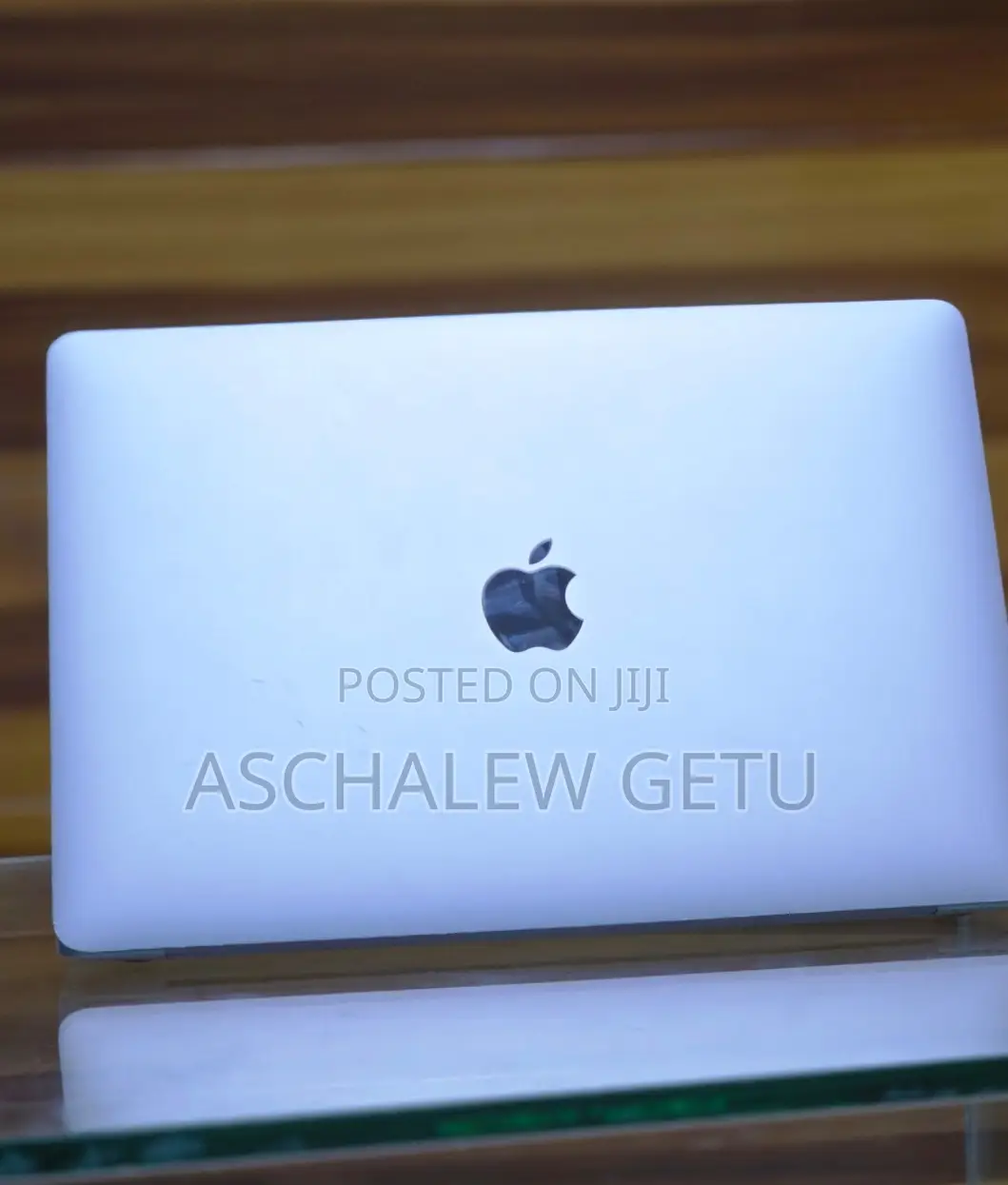 New Laptop Apple MacBook Pro 2022 M2 8GB Intel Core M2 SSD 256GB