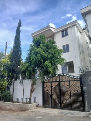 7bdrm Villa in Samite Cabrige  Area, Bole for sale