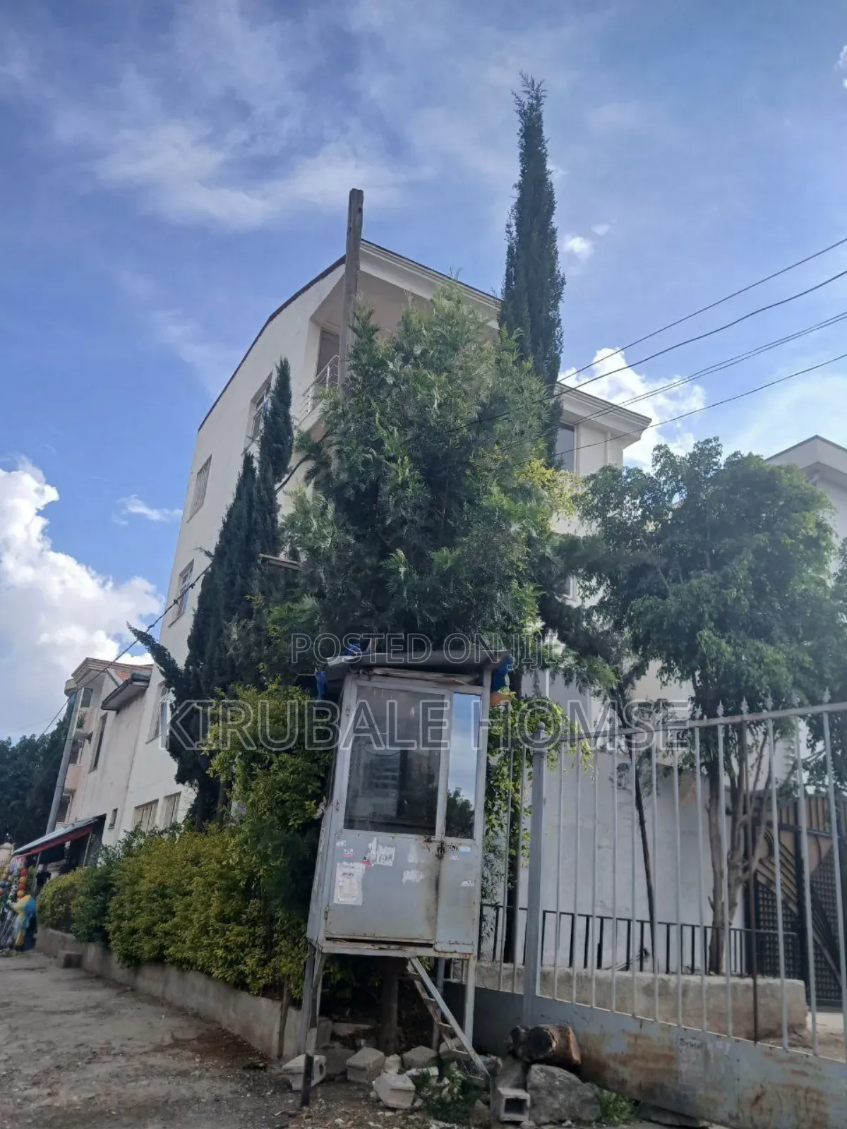 7bdrm Villa in Samite Cabrige  Area, Bole for sale