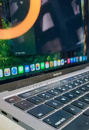 New Laptop Apple MacBook Pro 2021 M1 8GB Apple M1 Pro SSD 256GB