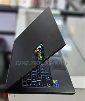New Laptop MSI Stealth 17 Studio A13V 16GB Intel Core I7 SSD 1T