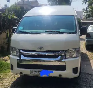 Toyota HiAce 2018 White