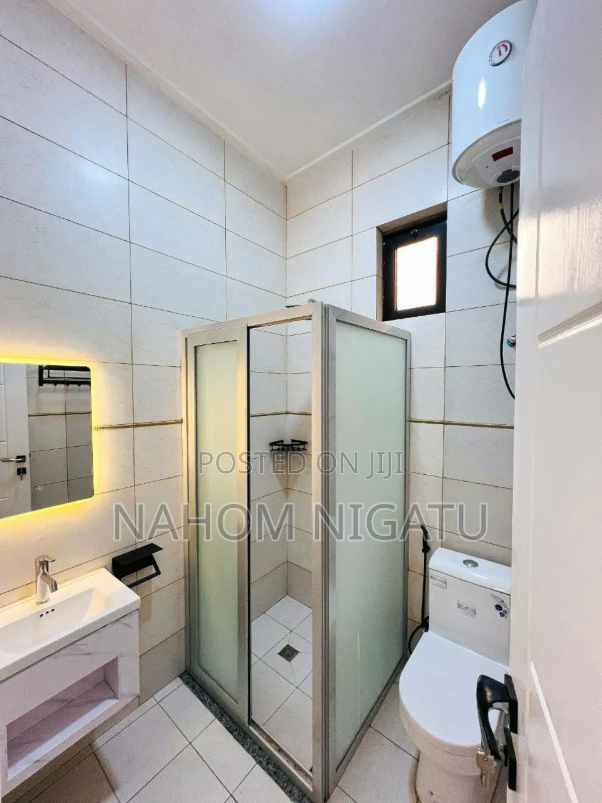 Furnished 4bdrm Villa in Yeka for sale