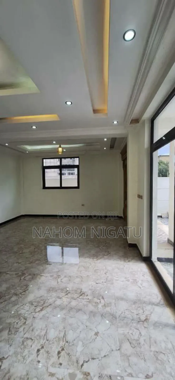 Furnished 4bdrm Villa in Yeka for sale