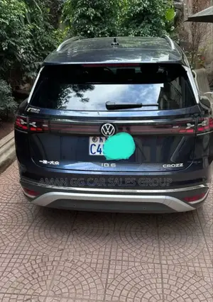 Volkswagen ID.6 2023 Blue