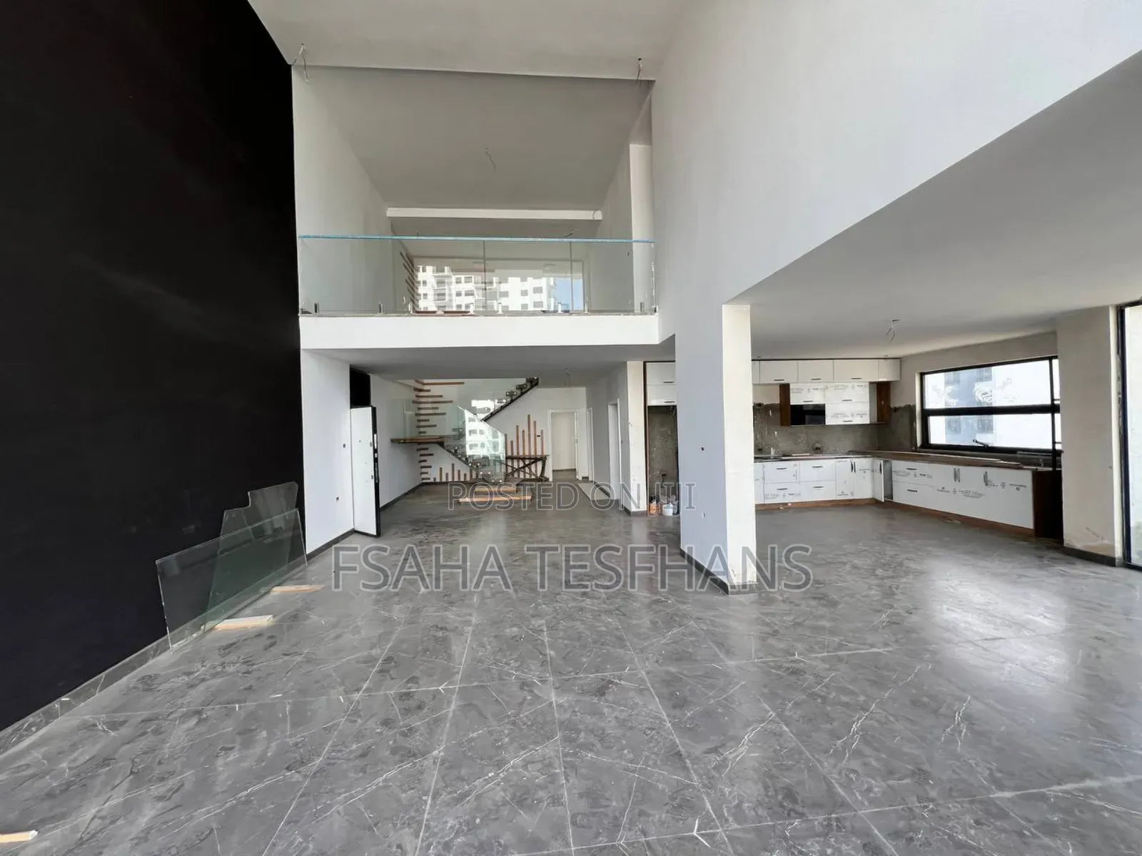 5bdrm House in G+2House, Bole for rent