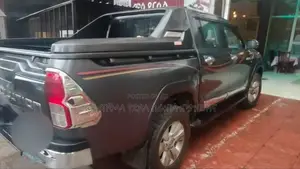 Toyota Hilux 2019 Gray