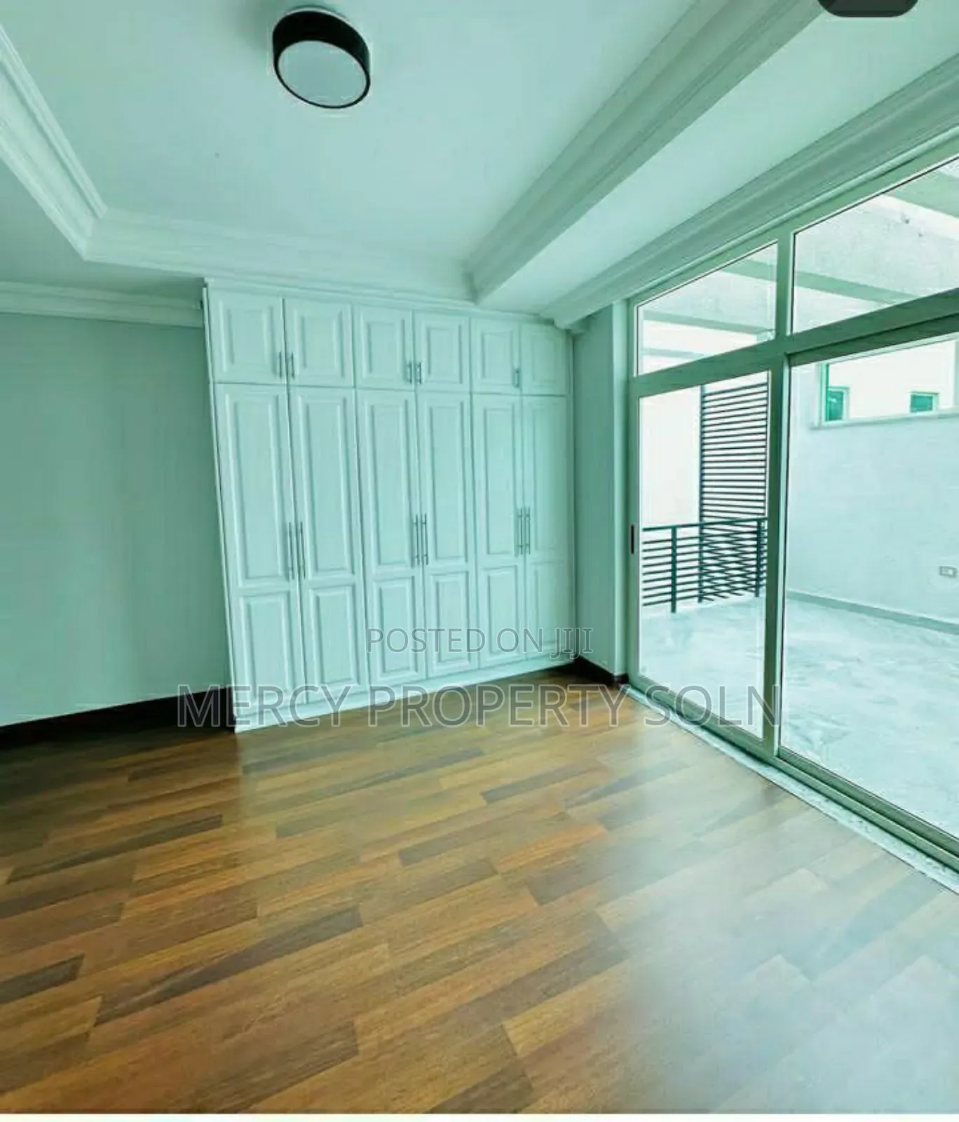 5bdrm House in Bole for sale