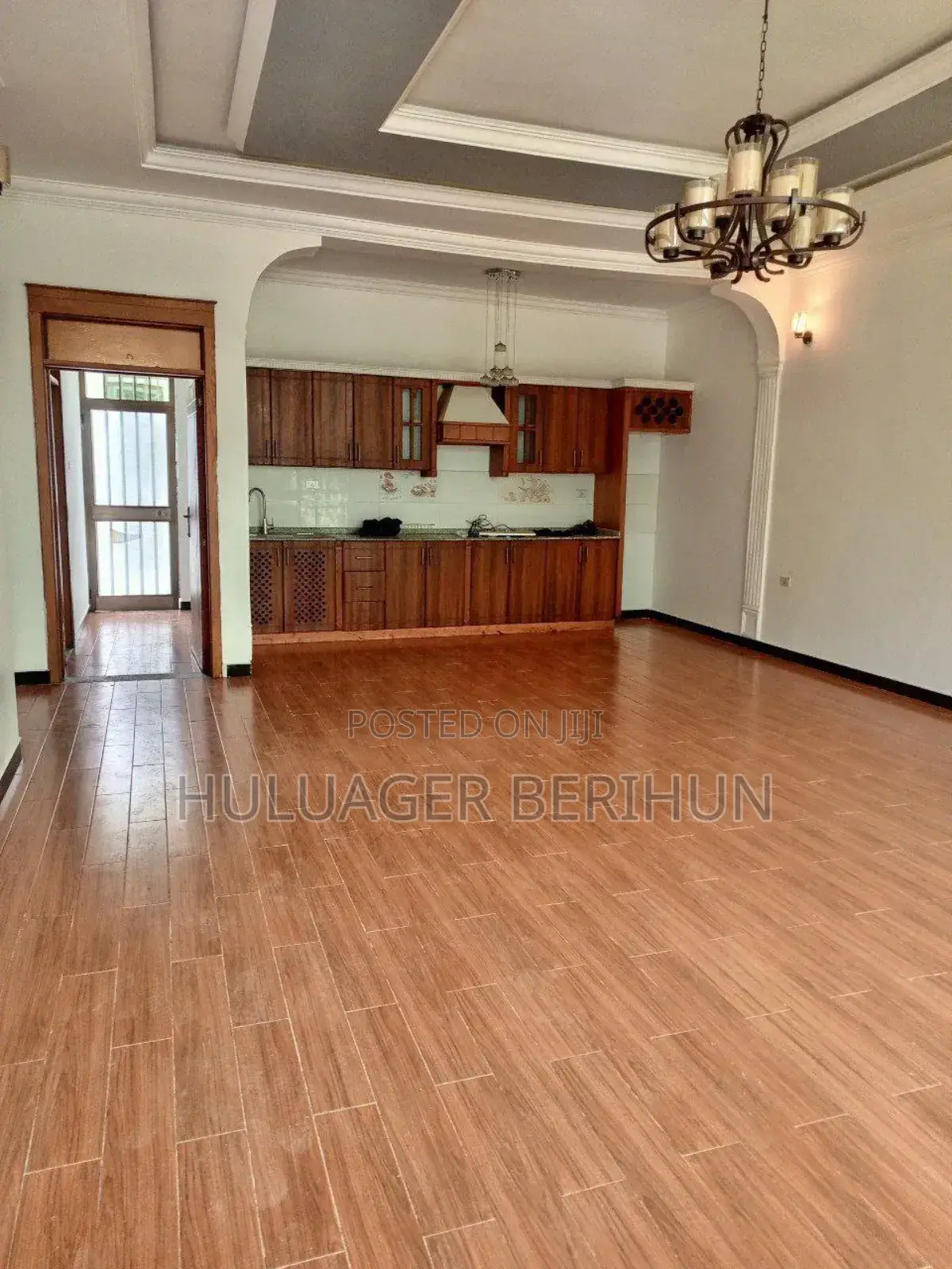 5bdrm House in Bole for sale