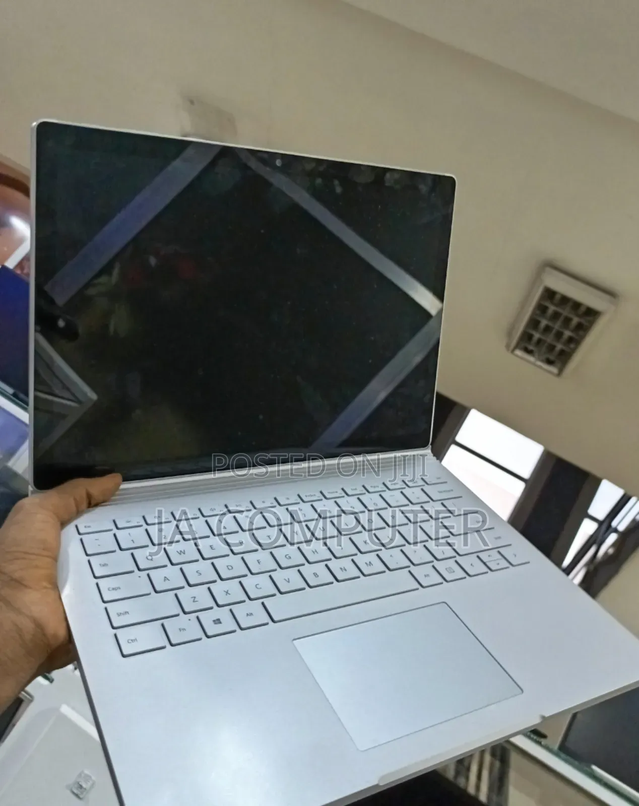 New Laptop Microsoft Surface Book 3 16GB Intel Core I7 SSD 256GB