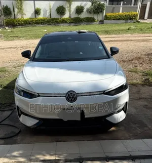 Volkswagen ID.7 2025 White