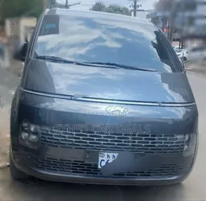 Hyundai Staria 2023 Black