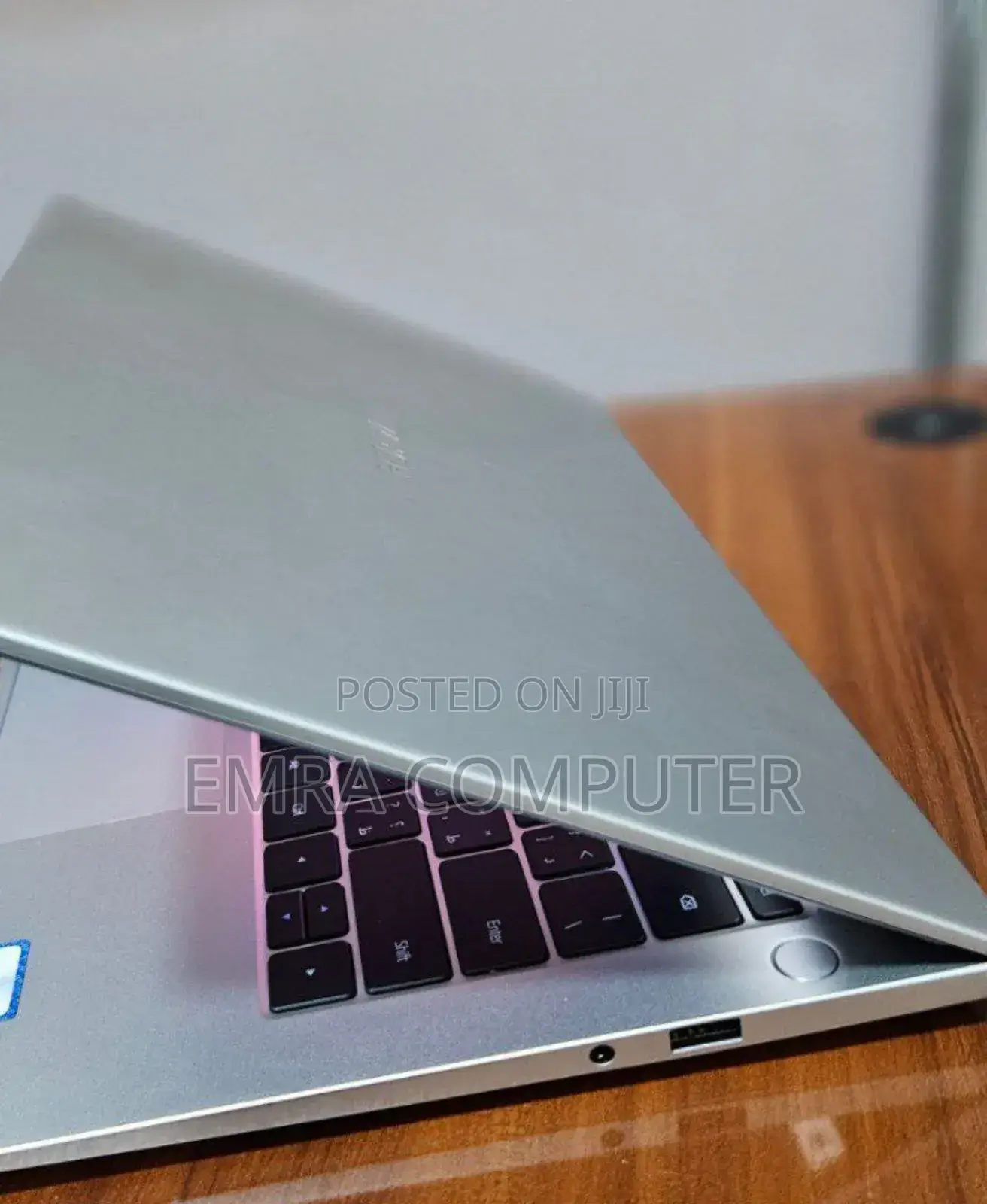 New Laptop Huawei MateBook 13 WRT-W19E 8GB AMD Ryzen 5 SSD 512GB