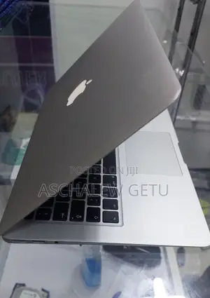 New Laptop Apple MacBook Air 4GB Intel Core I5 HDD 128GB