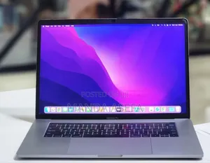 New Laptop Apple MacBook Pro 2016 16GB Intel Core I7 SSD 256GB