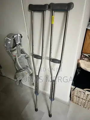 Universal Adult Walk Crutches梳وbuilt-in Metal Ring Protects