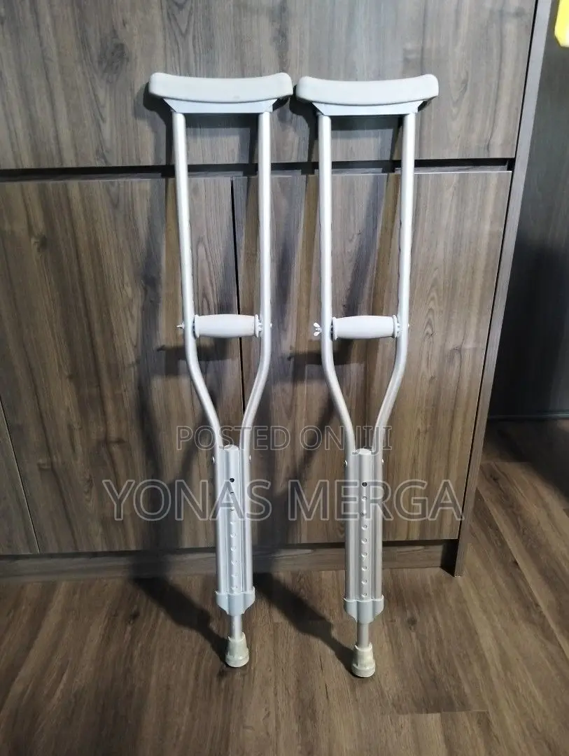 2 Crutches Included 豳٨universal Crutches for Walking٩kranch