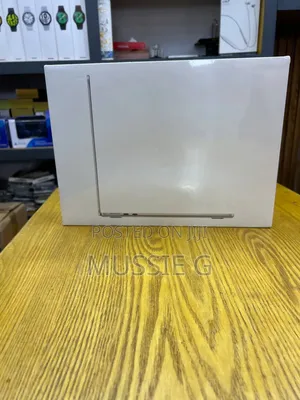 New Laptop Apple MacBook Air 2022 M2 16GB Apple M2 SSD 256GB