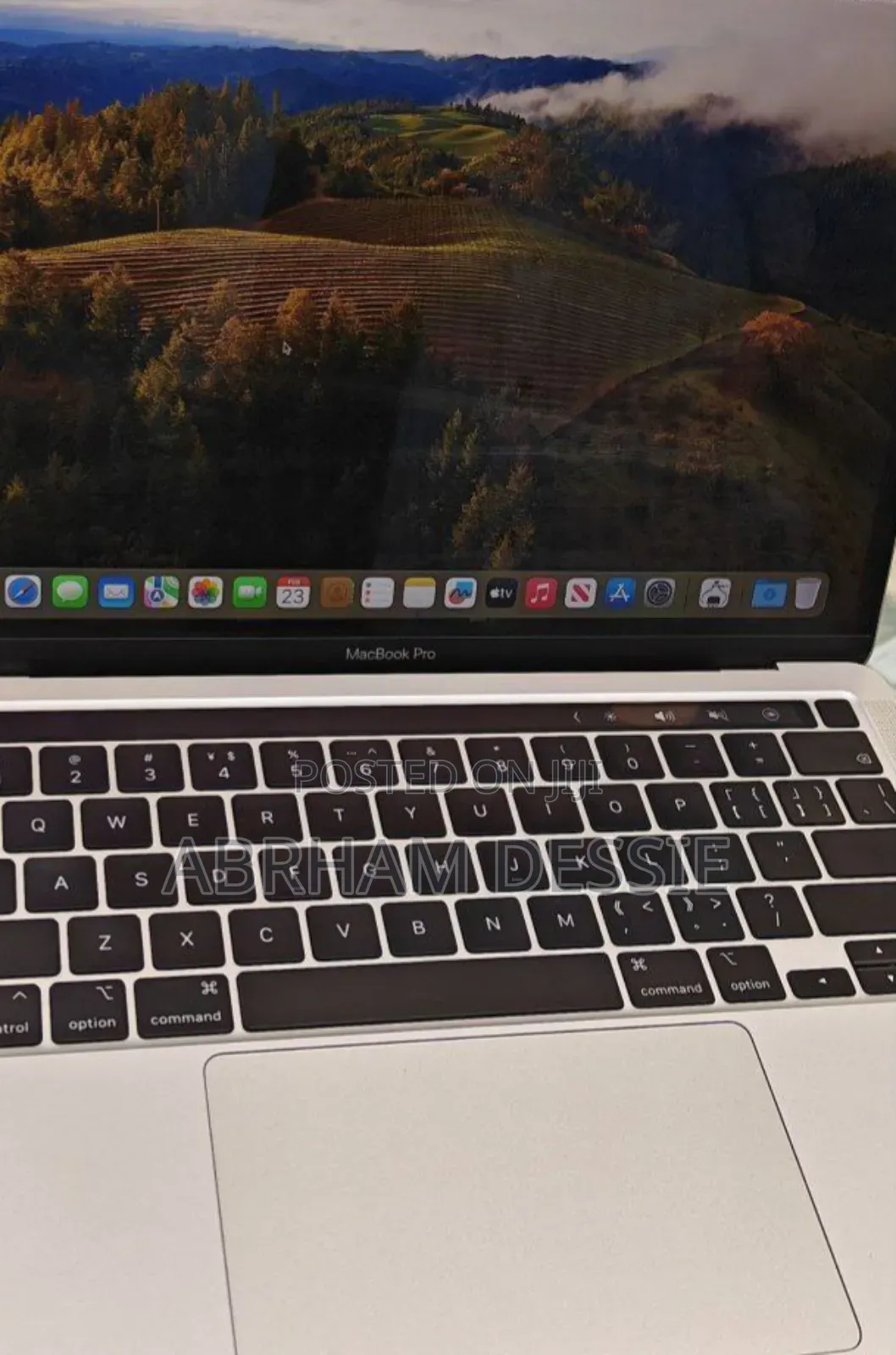New Laptop Apple MacBook Pro M1 8GB Intel Core I9 SSD 256GB