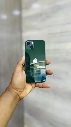 Apple iPhone 13 128 GB Green