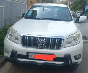 Toyota Land Cruiser Prado 2011 White