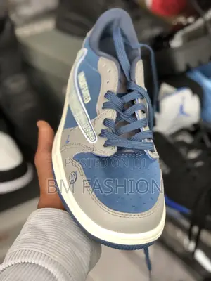 Travis Scott Quality Sneaker Blue