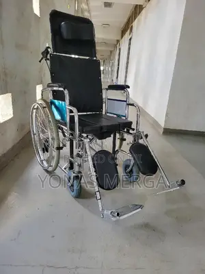 Built-in Commode Bucket競٩wheelchair٨٨wheelchair辟٢wheelchair