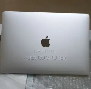 New Laptop Apple MacBook Pro 2017 8GB Intel Core i5 SSD 256GB