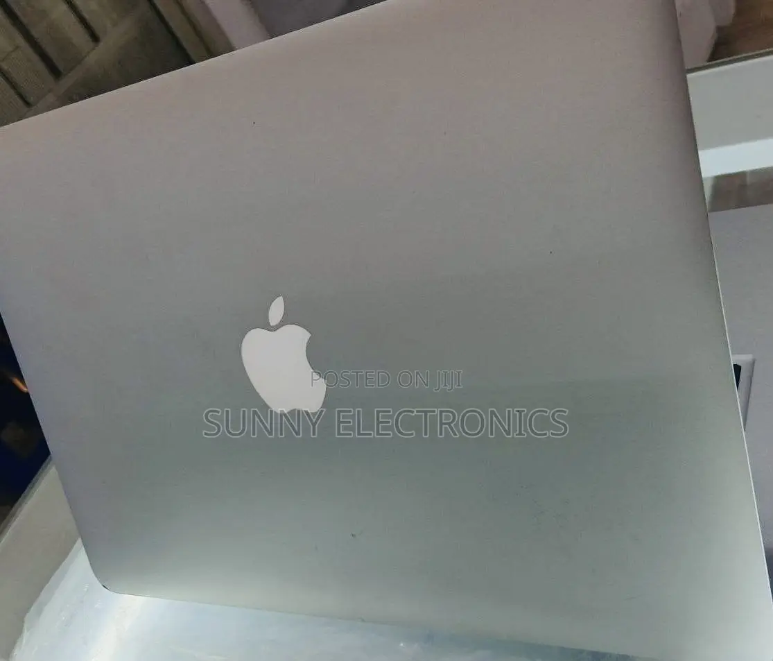 New Laptop Apple MacBook Air 2015 8GB Intel Core I7 SSD 512GB