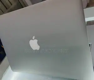 New Laptop Apple MacBook Air 2015 8GB Intel Core I7 SSD 512GB