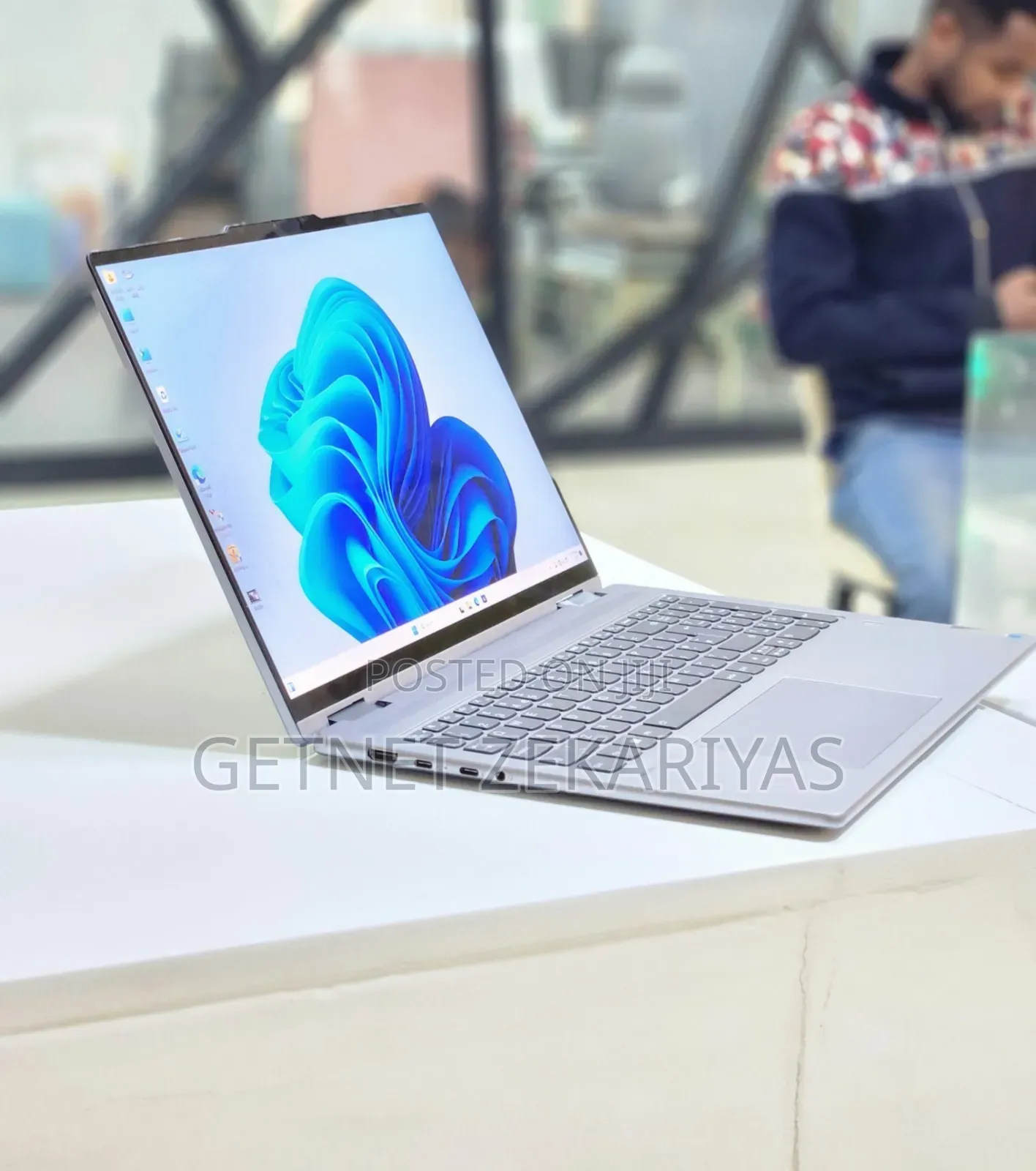 New Laptop Lenovo Yoga 7i 16GB Intel Core I7 SSD 1T