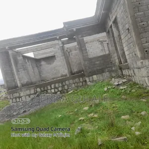 4bdrm Farm House in Oromia-Finfinne for sale