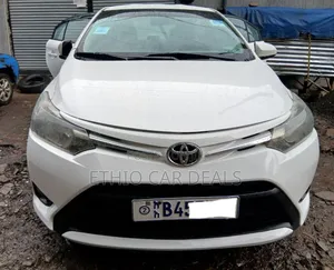 Toyota Yaris 2015 White