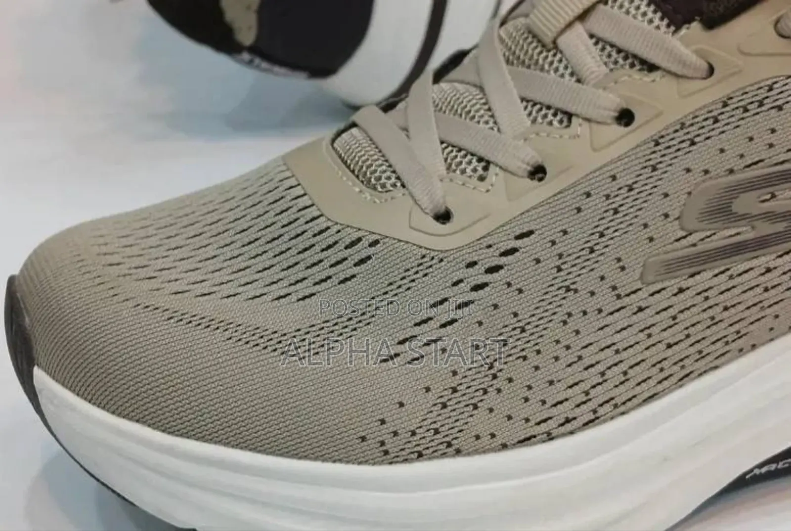 Skechers Max Cushion Comfort+ ‘Light Brown’ Men’S Shoes