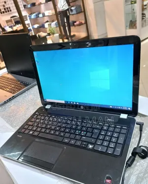 Laptop HP Pavilion 15 4GB AMD A8 HDD 1T