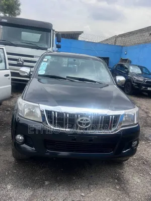 Toyota Hilux 2011 Black
