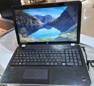 Laptop HP Pavilion 15 4GB AMD A6 HDD 1T
