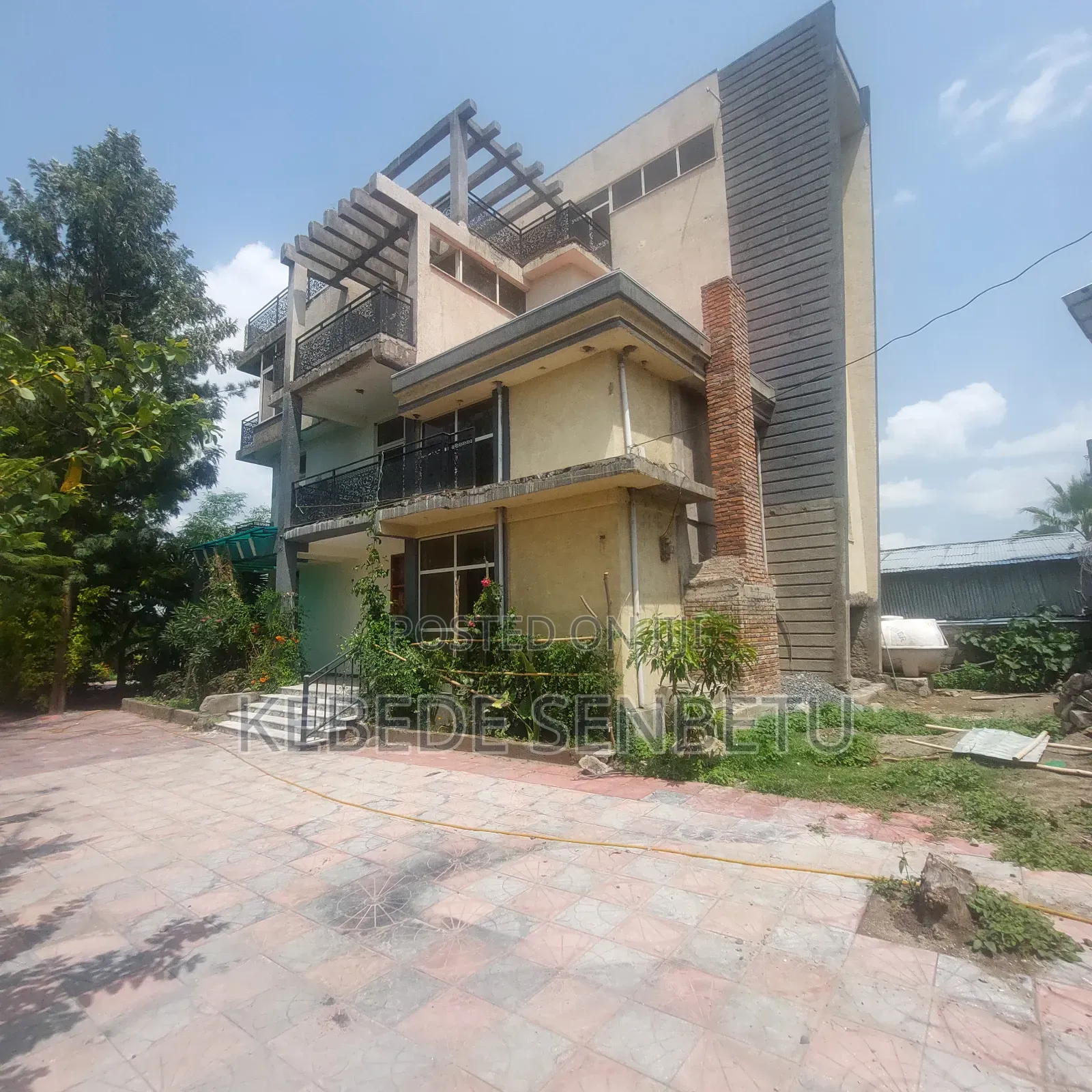 8bdrm House in Oromia, East Shewa for rent