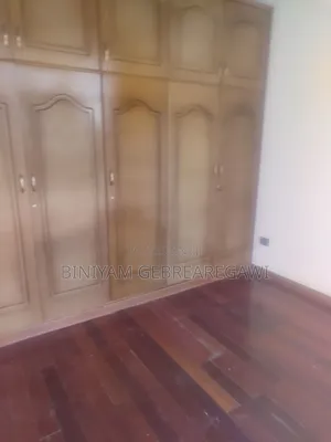 3bdrm Apartment in Apartment, Yeka for rent