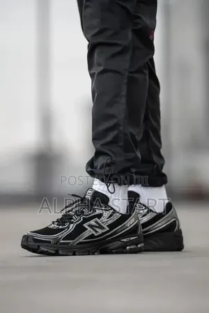 New Balance 740
Master Quality Smooth Sneakers for You