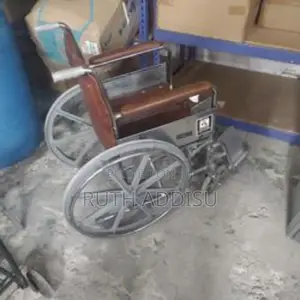 Wheelchair米酒wheelchair較高wheelchair坐在wheelchair夯地wheelchair