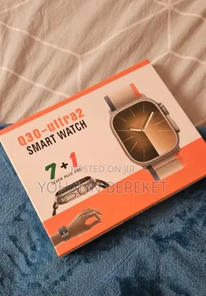 Q30-Ultra 2 Smartwatch 7+1