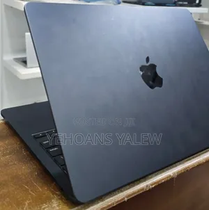 New Laptop Apple MacBook Air 2022 M2 8GB Intel Core M2 SSD 256GB