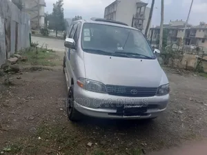 Toyota HiAce 2006 Silver