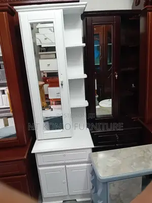 Dressing Table (መዋቢያ, መልበሻ)