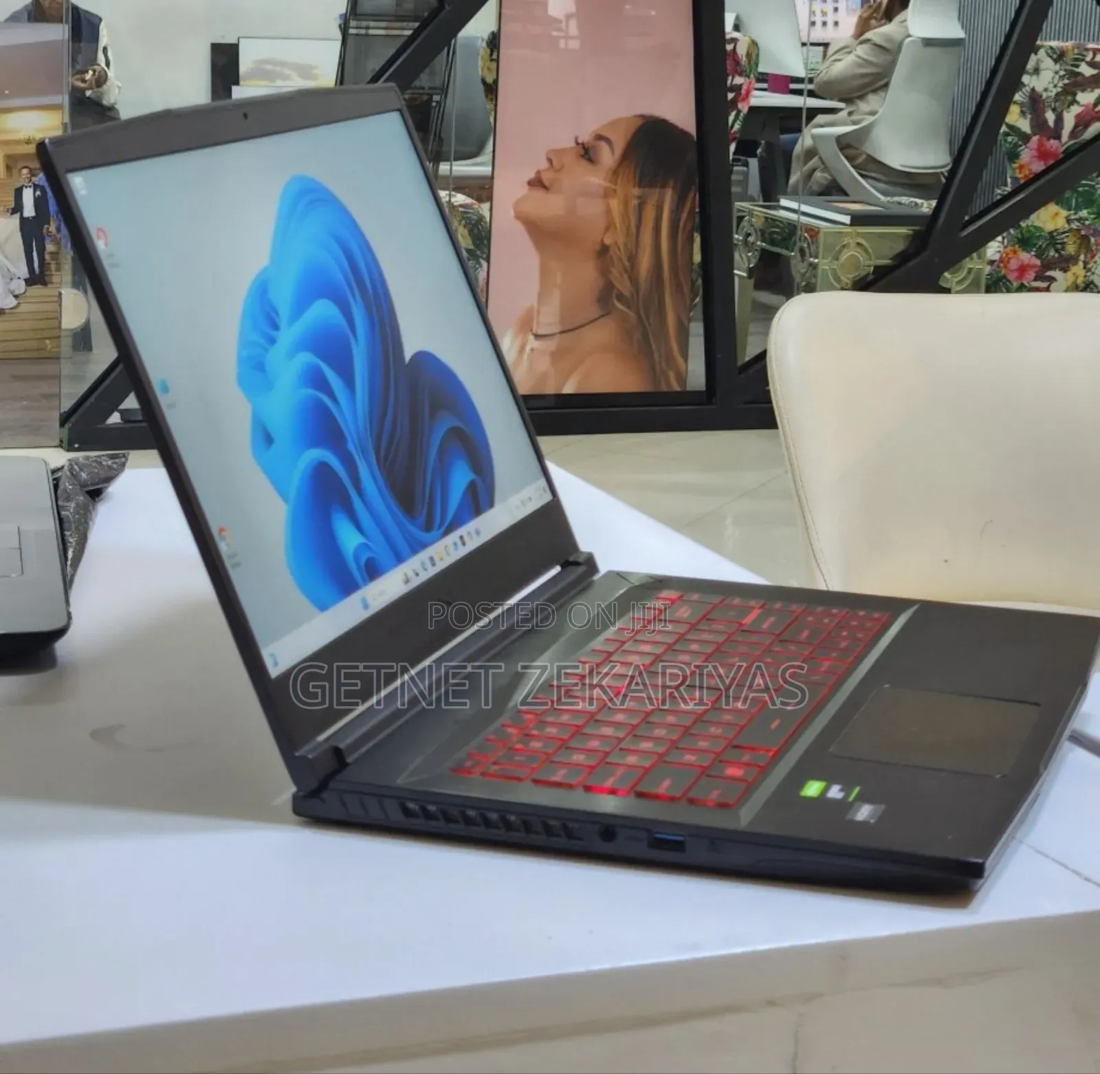 New Laptop MSI GF63 12GB Intel Core I5 SSD 512GB