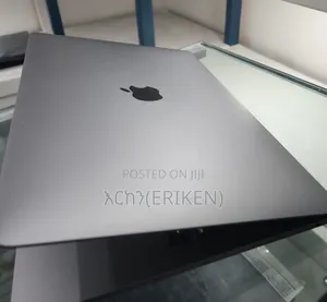 New Laptop Apple MacBook Pro 2019 8GB Intel Core I5 SSD 256GB
