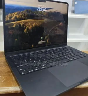 New Laptop Apple MacBook Air 2023 M2 8GB Apple M2 SSD 256GB